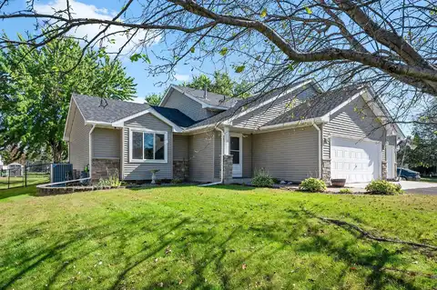 Queens Gardens, Brooklyn Park, MN 55443