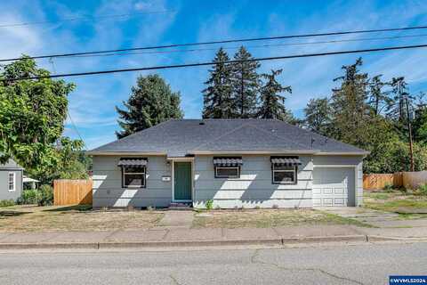 Oak Terrace St, Sweet Home, OR 97386