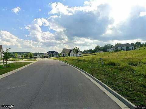 Crescent Hill, SUSSEX, WI 53089
