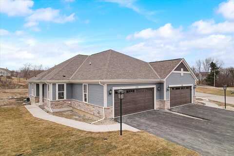 W204N17635 Laurel Pl, Unit 401, Jackson, WI 53037