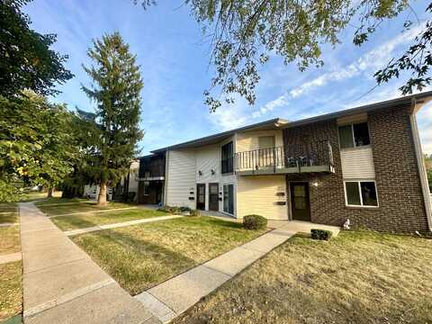 W169N11456 Biscayne Dr, Unit 7, Germantown, WI 53022