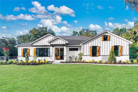Castlewood Road, Seffner, FL 33584