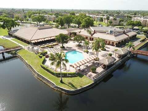 Sunrise Lakes Blvd, Sunrise, FL 33322