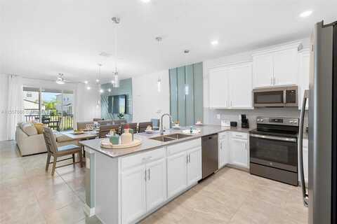 Cabot Cliffs Dr, Other City In The State Of Florida, FL 33896