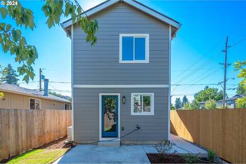 N Drummond Ave, Portland, OR 97217