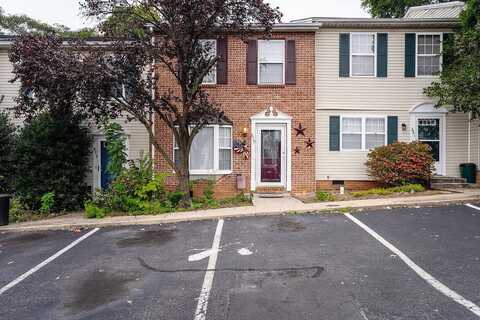 Northfield Ct, Harrisonburg, VA 22801