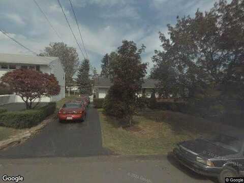 Miles Ave, Dickson City, PA 18519