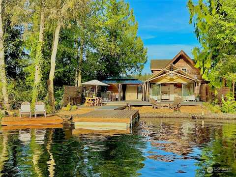 Lake Sawyer Island, Black Diamond, WA 98010