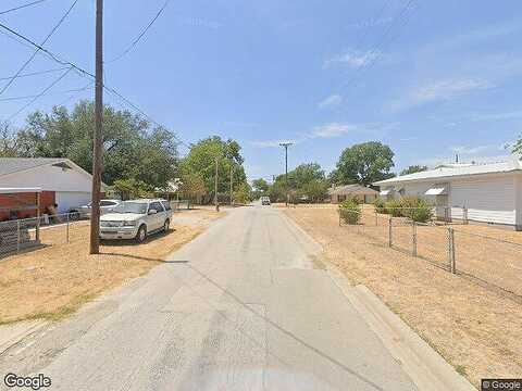 E Travis St, Dublin, TX 76446