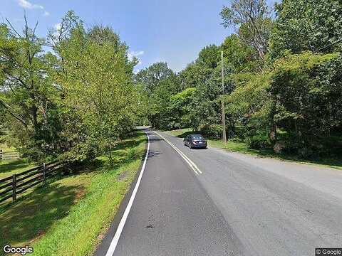 Henderson Rd, Clifton, VA 20124