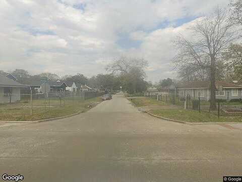 Patton St, Houston, TX 77009