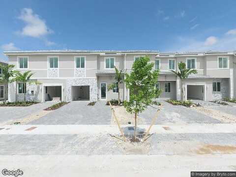 S Liberty Ave Apt J, HOMESTEAD, FL 33034