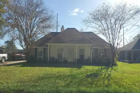 Carroll Street, Walker, LA 70785