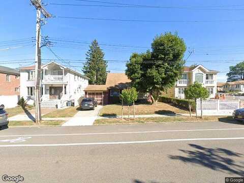 67Th, OAKLAND GARDENS, NY 11364