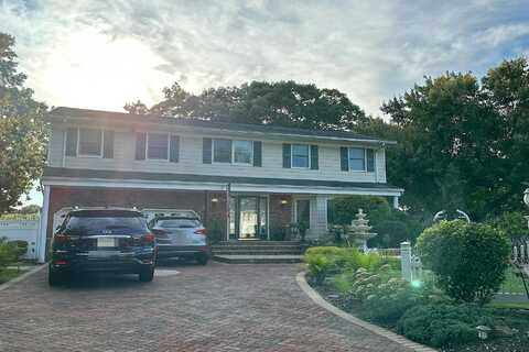 Suburban, NESCONSET, NY 11767