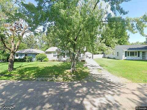 Colonial, PORTAGE, MI 49002