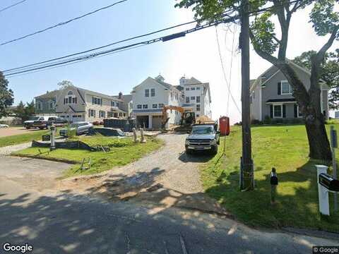 Shore, CLINTON, CT 06413