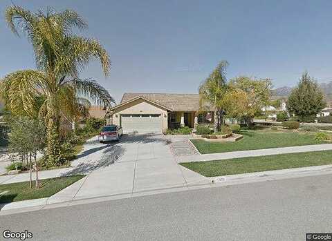 Oak Creek, YUCAIPA, CA 92399