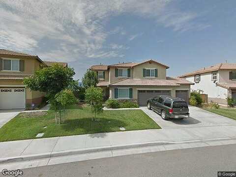 Sonia, LAKE ELSINORE, CA 92532