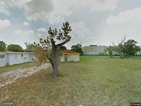 15Th, POMPANO BEACH, FL 33069