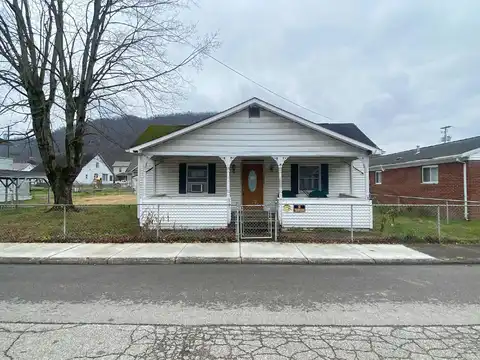 Williams, CEDAR GROVE, WV 25039