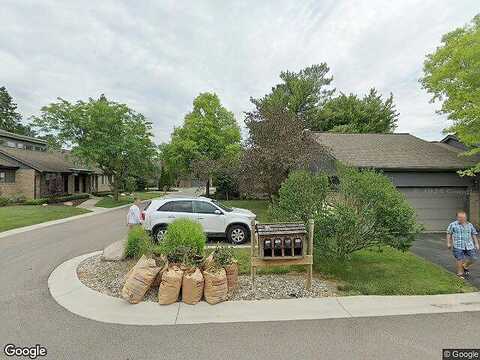 Pinetree, WEST BLOOMFIELD, MI 48322