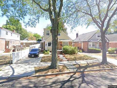 258Th, GLEN OAKS, NY 11004