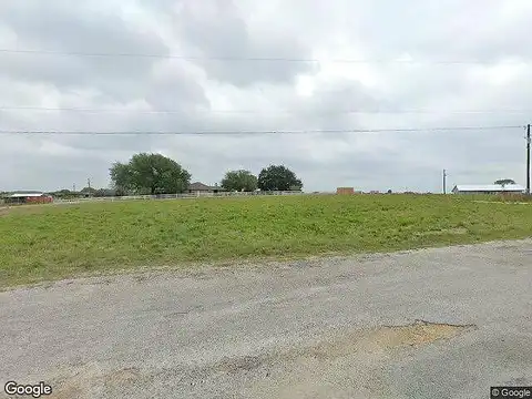 Lake Valley, LA VERNIA, TX 78121