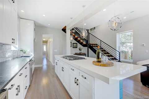 Newton, DENVER, CO 80204