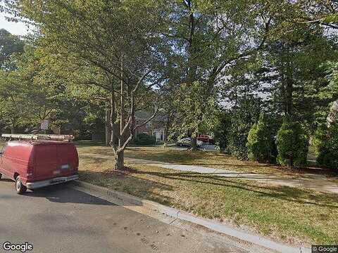 Penshurst Dr, SPRINGFIELD, VA 22152