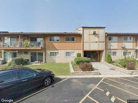 Old Willow Rd 139, Prospect Heights, IL 60070