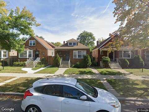 Kingston, CHICAGO, IL 60617