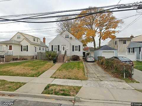 Central, MERRICK, NY 11566