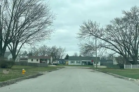 Traci, COLUMBUS, OH 43207