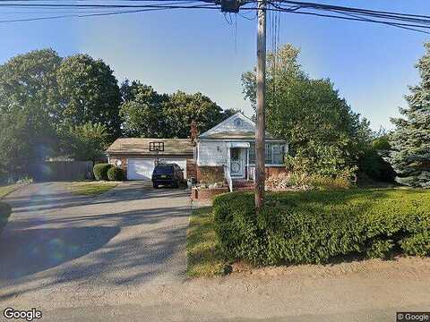 Claremont Ave, WEST BABYLON, NY 11704