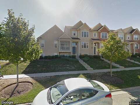 Clover Lane #893, Pingree Grove, IL 60140