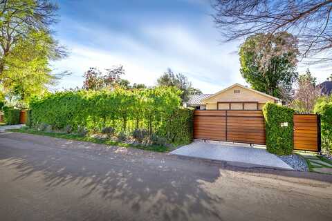 Enfield, SHERWOOD FOREST, CA 91325