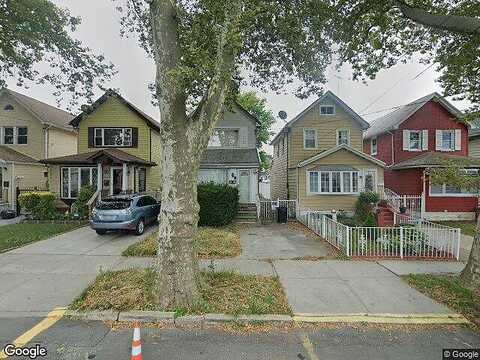 209Th St, QUEENS VILLAGE, NY 11428