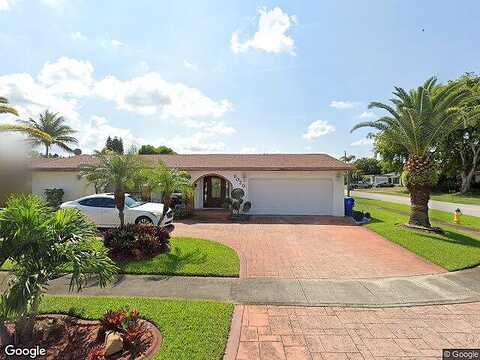 11Th, PEMBROKE PINES, FL 33024