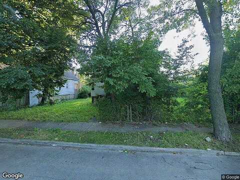 Dauphin, CHICAGO, IL 60619