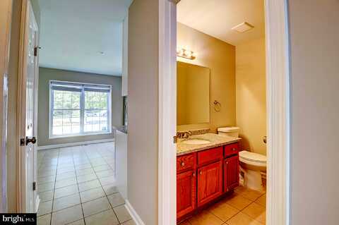 Erfurt, LAUREL, MD 20708