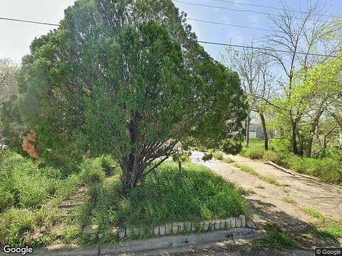 Avenue J, POTEET, TX 78065