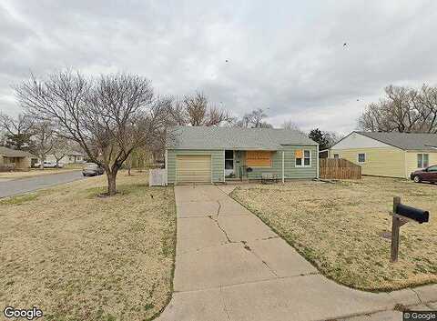 19Th, HUTCHINSON, KS 67502