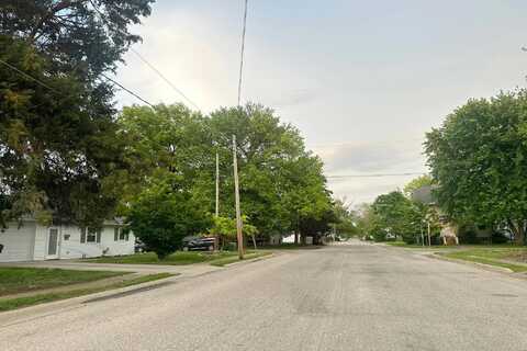 High, CARLINVILLE, IL 62626