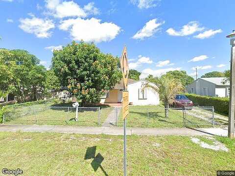 121St, NORTH MIAMI, FL 33168