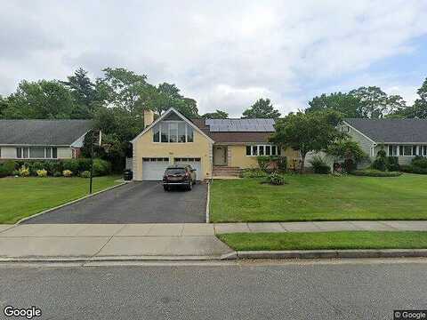 Hamilton, ROSLYN, NY 11576