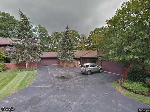 Trimble Place, Sagamore Hills, OH 44067