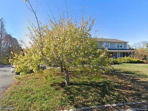 Water Edge Pl, Hewlett, NY 11557