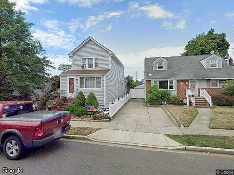 Davison, LYNBROOK, NY 11563