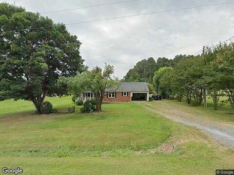 Cagle Loop, SEAGROVE, NC 27341